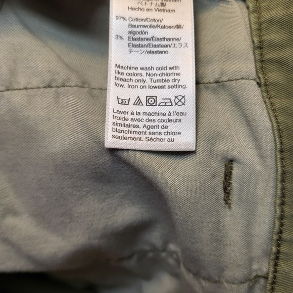 J. Crew Women's Green Tapered Chinos - Size 26T - Picture 5 of 7